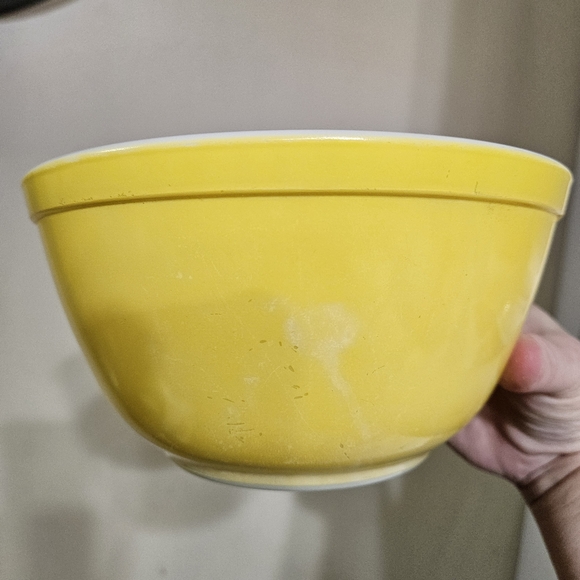 Pyrex Yellow Bowl #402 - Picture 4 of 14